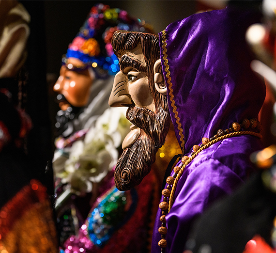 Masques créés par Pavel Shlossberg.